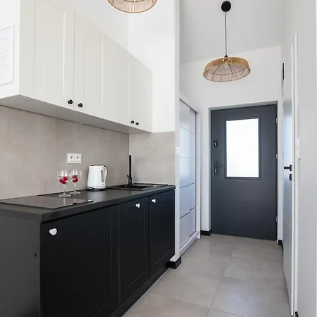 Bellamaya - Kapitanska 8