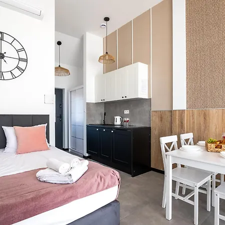 Bellamaya - Kapitanska 8 Apartman *