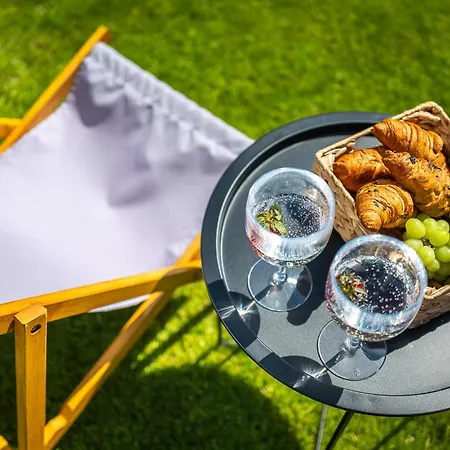 Bellamaya - Kapitanska 8 *